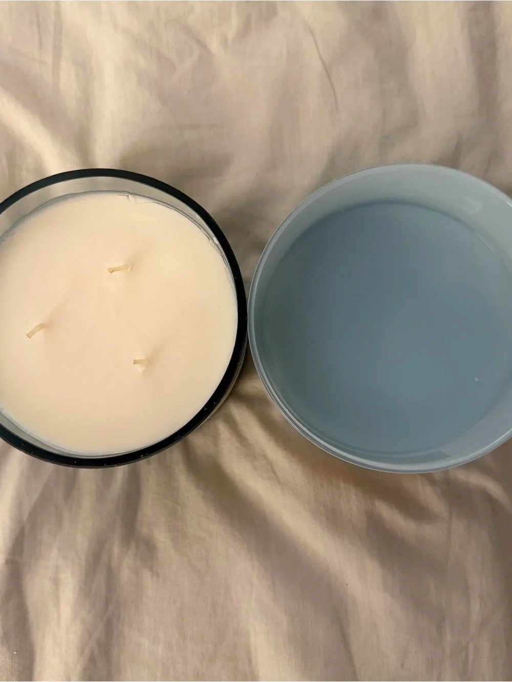 Frère Sea Salt & Oak Soy Candle - Light Blue Jar